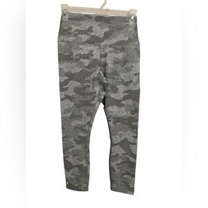 No bull grey Camo leggings NWOT